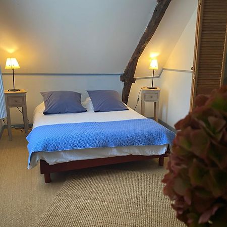 La Clef Du Four Bed & Breakfast Plesder Bagian luar foto