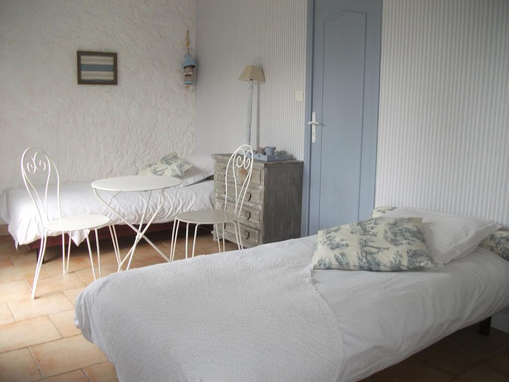 La Clef Du Four Bed & Breakfast Plesder Ruang foto